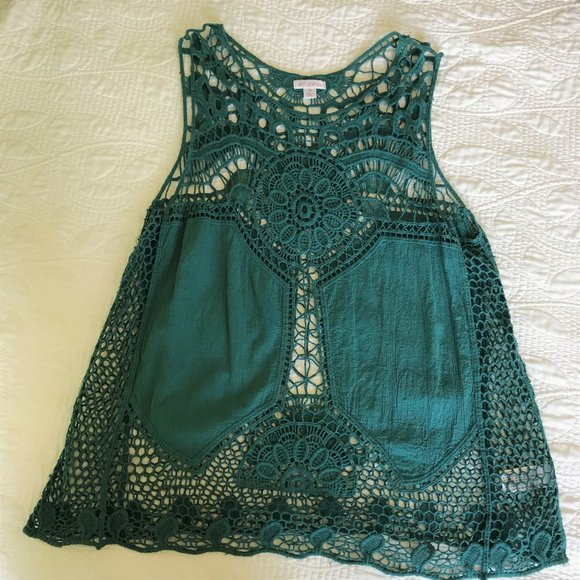 Green Crochet Floral/Geometric Summer Top - Picture 1 of 5